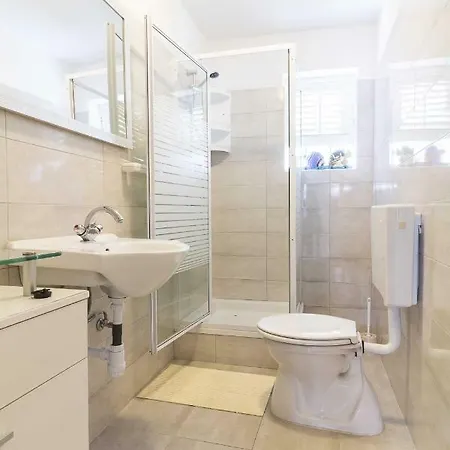 Smokvina * Bogomolje